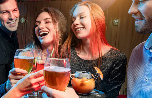 Hoe werkt een singleborrel? Ontmoet singles in een ontspannen sfeer!